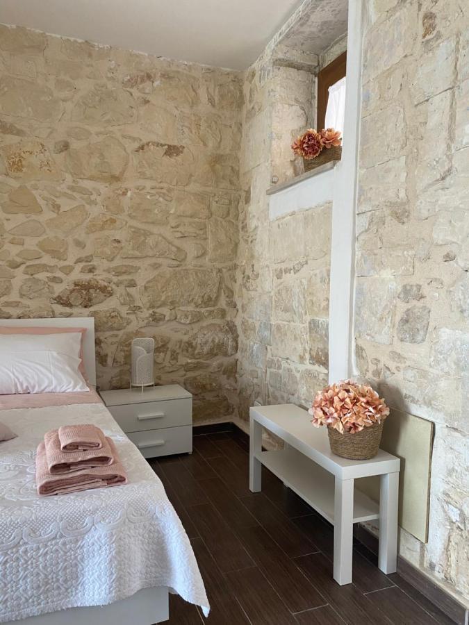 Mary Home Sicily Deluxe รากูซา ภายนอก รูปภาพ
